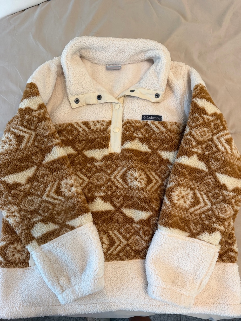 Columbia Cream and Brown Patterned Sherpa Pullover